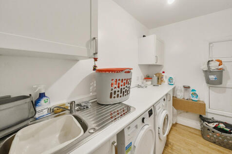 1-6821d4576687b-1...