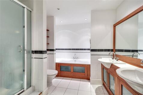 En Suite Bathroom