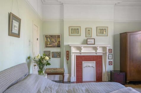 8 bed, 2 bath Semi-Detached in Bristol - Photo 20