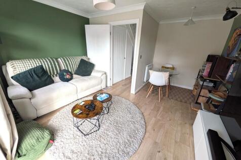 Living room 3