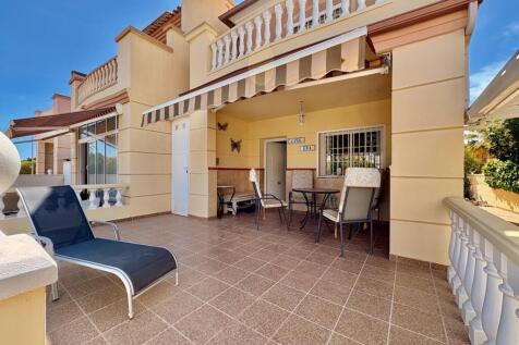 Dona Pepa Townhouse 3 beds