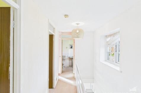 First Floor Landi...