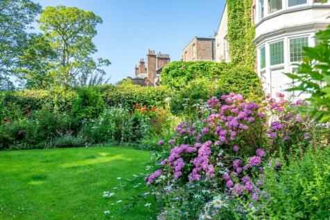 the mount 125 gardens-9.jpg