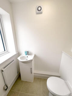 4flr83744 (8)_edited.jpg