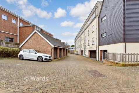 Driveway/Parking