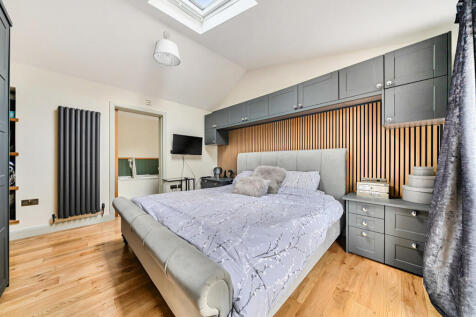 1373635-14-690b6a...