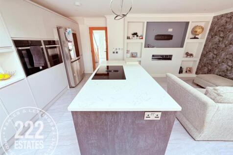 PHOTO-2025-06-13-14-37-40 (22).jpg