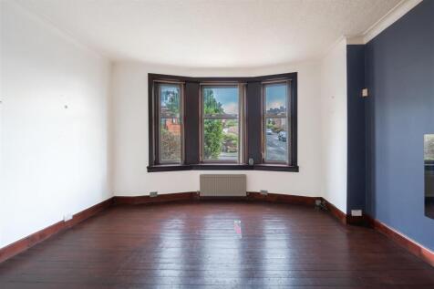 bedroom/lounge