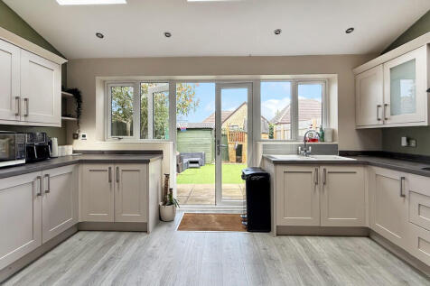 Kitchen/dining ro...