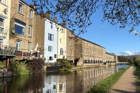 Canal Side Setting