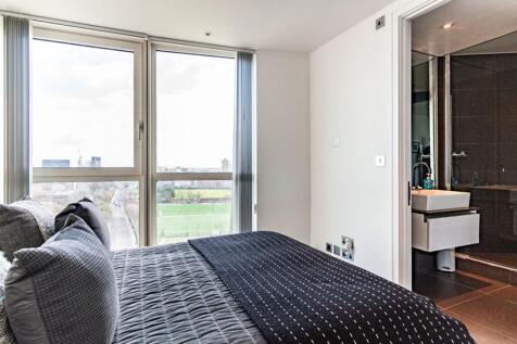 1 Master Bedroom
