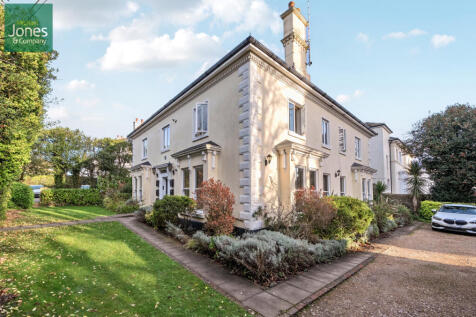 d443f195-527a-418...