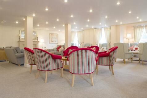 communal lounge main.jpg