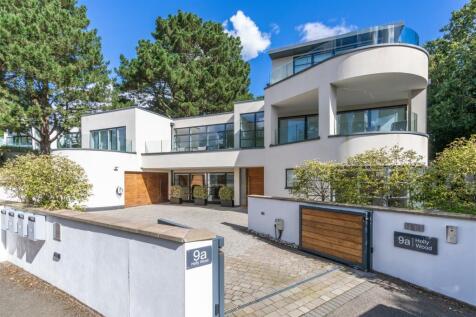 Holly Wood, 9A Alington Road