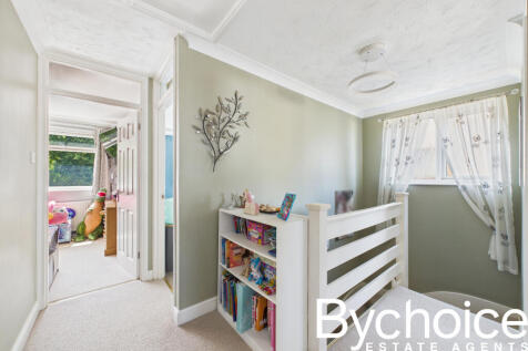 CAM05454G0-PR0032-STILL018