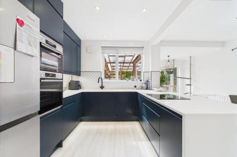 Kitchen Breakfast Room/Garden Room