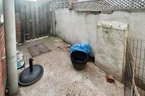 bb057715-WhatsApp...