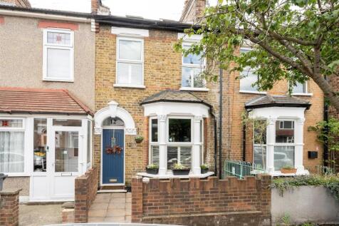 Clarence Road, E17