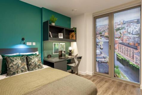 STUDENT ONLY | 51/44 WEEKS | LEEDS | LS7