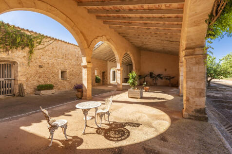 Impressive finca property in Inca