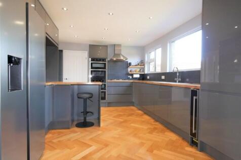 KITCHEN DINER1