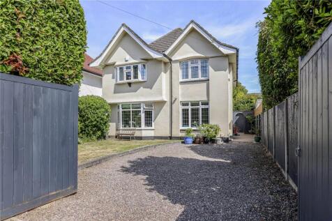 Glenair Avenue