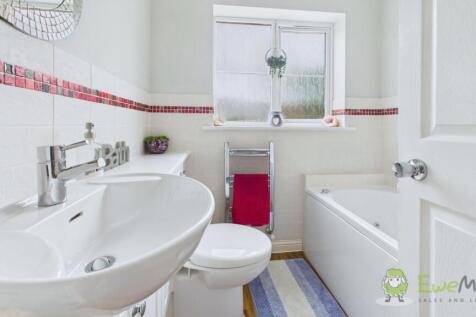 CAM02351G0-PR0073-STILL033