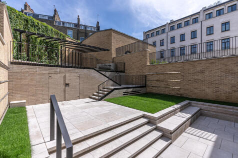 6 bed, 6 bath House in London - Photo 13