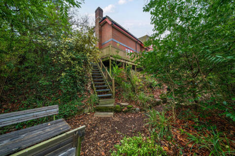 1392757-4-69400f8...