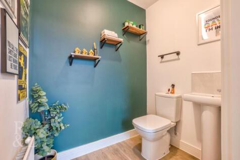 9 Ivatt Close (14).jpg