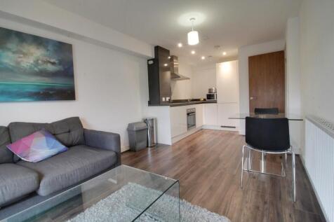 Stunning, Third floor, apartment is available in the popular Fabrick Square Development. This spacious one double bedroom apartment is offered on a furnished basis and available late July. Must be vie