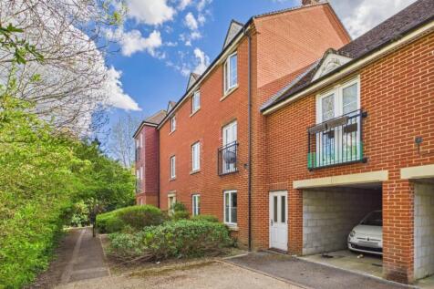28 Grenadier Way front.jpg