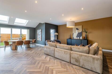 Kitchen/Dining/Family Room