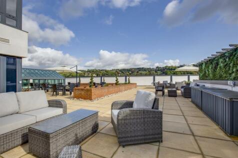 Hughenden Gardens Village-7.jpg