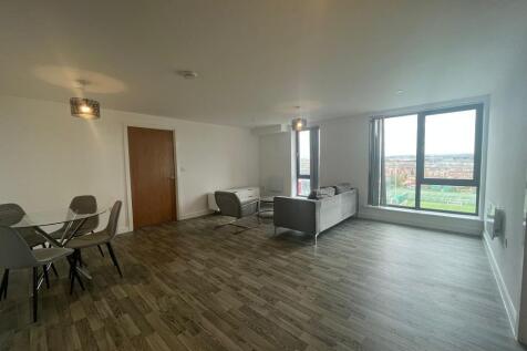 We are pleased to present this fully furnished 2 bedroom apartment, with spacious living area, modern kitchen with matte units and wood effect work surface, integrated appliances including induction h