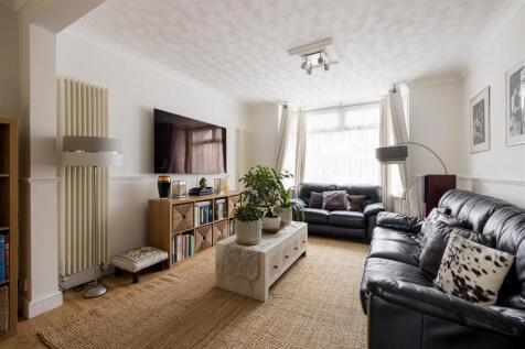 GUIDE PRICE - £520,000 to £540,000 Positioned in a peaceful residential street, this attractive 1930s mid-terrace house offers three bedrooms and generous proportions across more than 1,000 square fee
