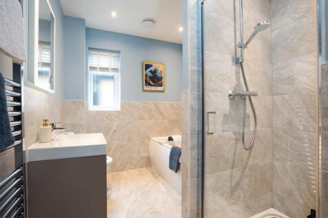 Lullingstone_Basildon_Bathroom_1