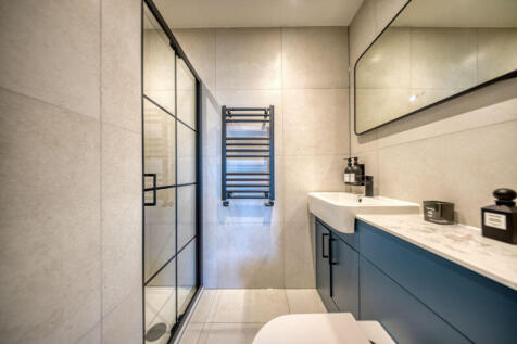 En-suite to Bedroom One