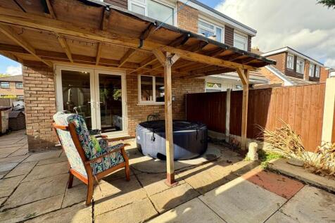 WhatsApp Image 2025-09-17 at 09.29.05_b33a16ba.jpg