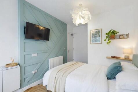 1 Bedroom House in DL3 6NX