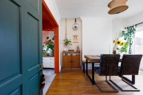 9 whitehall gardens-18.jpg
