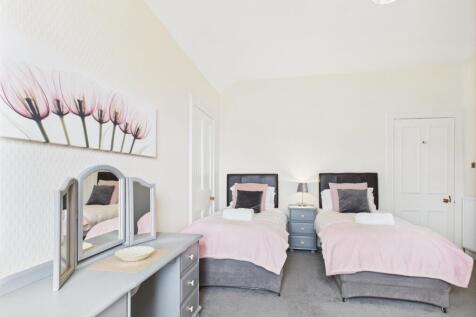 CAM03185G0-PR0103-STILL011