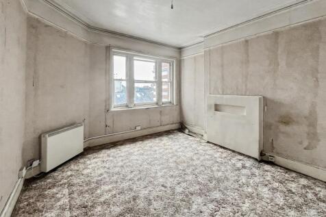 68 Albert Palace Mansions, Lurline Gardens, London, SW11 4DQ