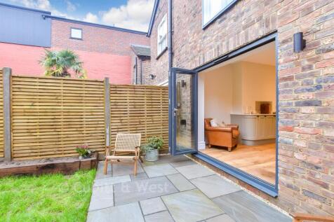 External Lifestyle Photograph