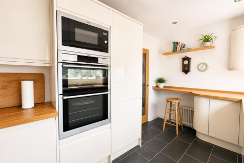 kitchen 2.png