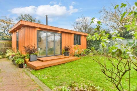 Workshop/Outbuildings