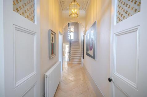 8 bed, 4 bath Town House in Bristol - Photo 7