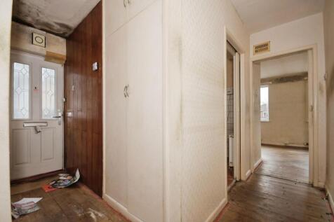 HALL 02.jpg