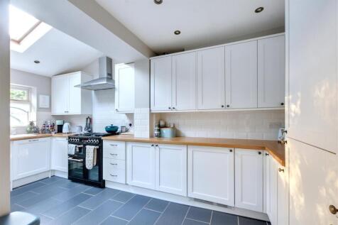 Kitchen_1.jpeg