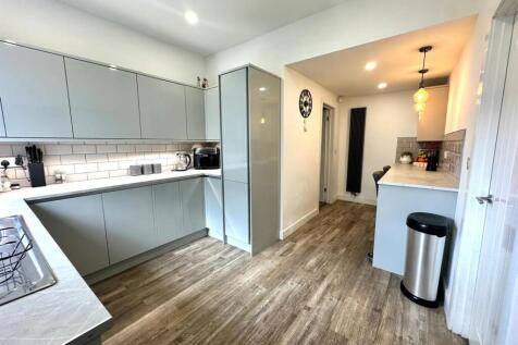 20250903_143940000_iOS 3.jpg